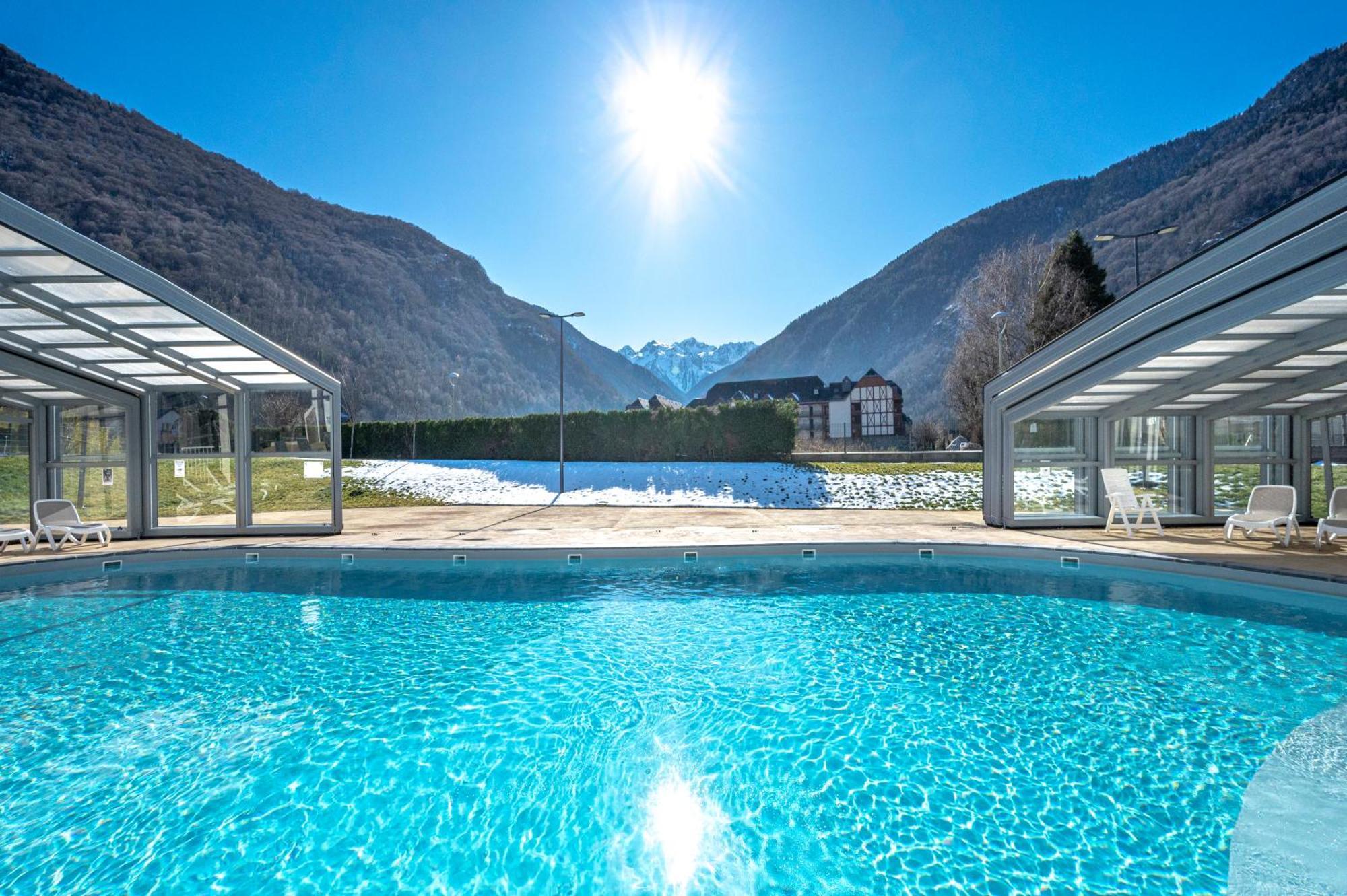 Village Club Les Balcons Des Pyrenees Saint-Mamet Exterior photo